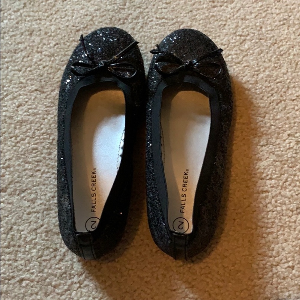 Back sparkle shoes